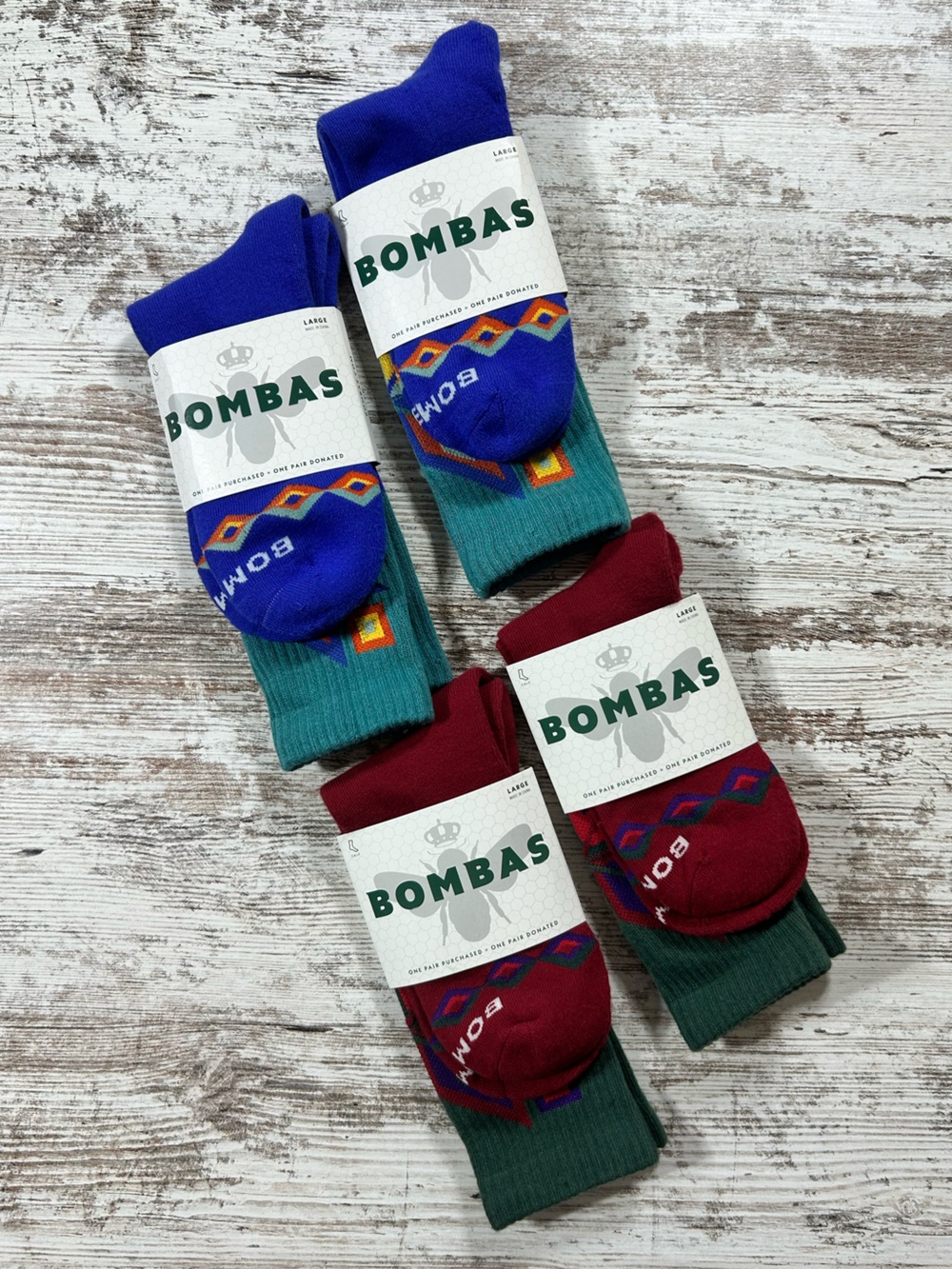 NWT (4) Bombas calf height size large geometric designs